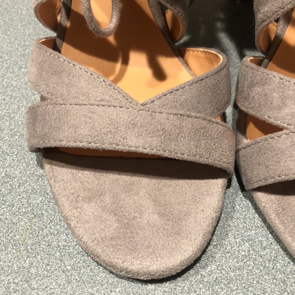 XOXO Footwear Balta Grey - Picture 2 of 16